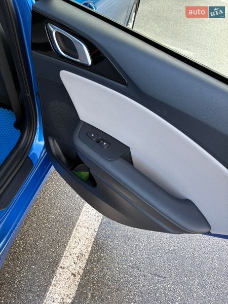 Хэтчбек Kia Ceed 2019 в Киеве