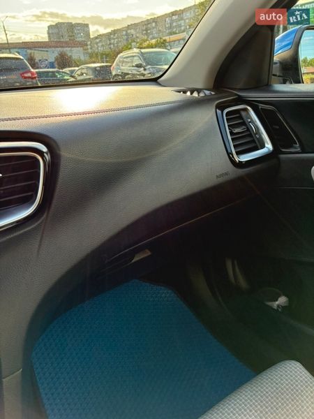 Хэтчбек Kia Ceed 2019 в Киеве