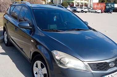 Универсал Kia Ceed 2010 в Умани