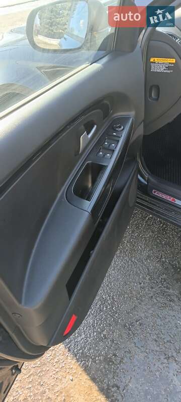 Универсал Kia Ceed 2010 в Киеве