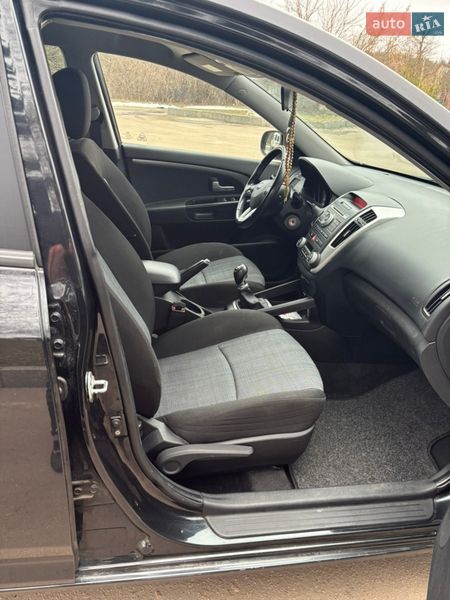 Универсал Kia Ceed 2009 в Житомире