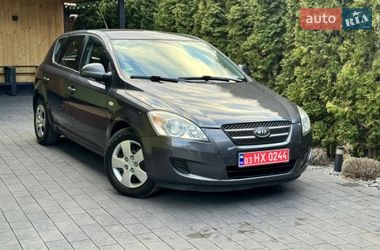 Хетчбек Kia Ceed 2008 в Дубні
