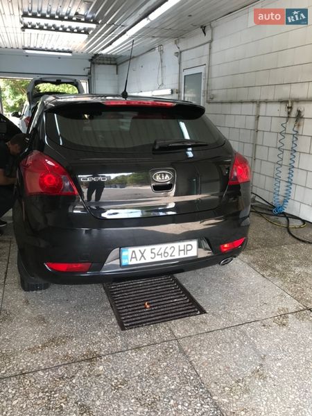 Хэтчбек Kia Ceed 2008 в Харькове