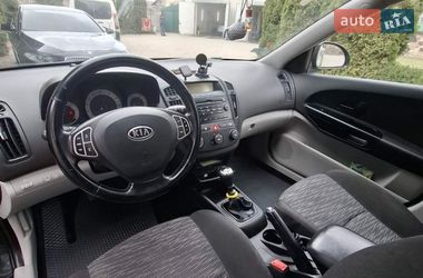 Хэтчбек Kia Ceed 2007 в Золочеве