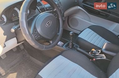 Хэтчбек Kia Ceed 2007 в Березане