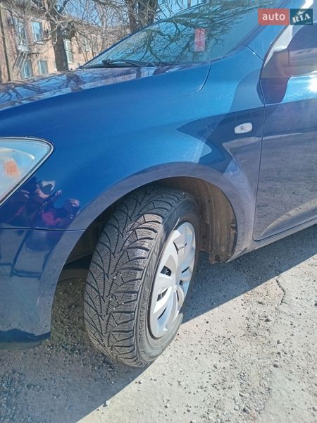 Хэтчбек Kia Ceed 2007 в Березане