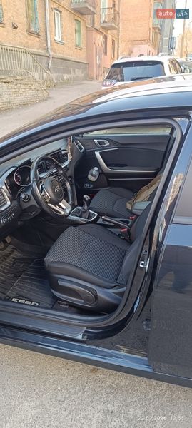 Универсал Kia Ceed 2019 в Киеве