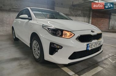 Хэтчбек Kia Ceed 2021 в Днепре