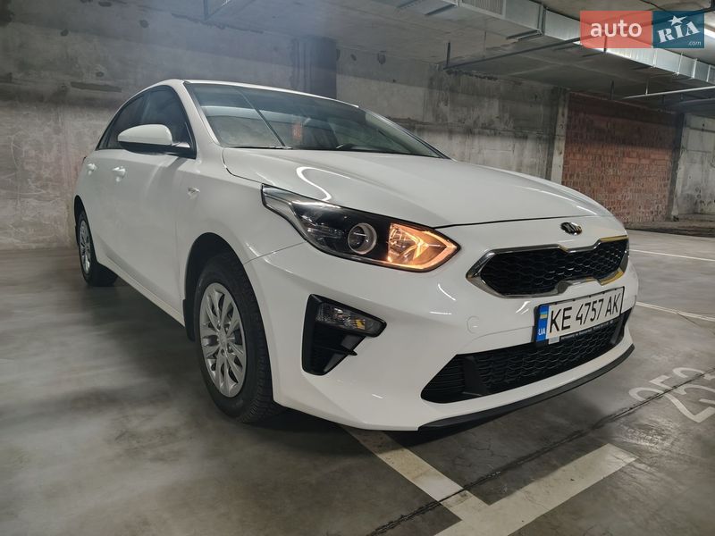 Хэтчбек Kia Ceed 2021 в Днепре