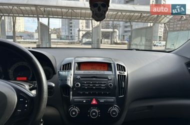 Хэтчбек Kia Ceed 2008 в Днепре