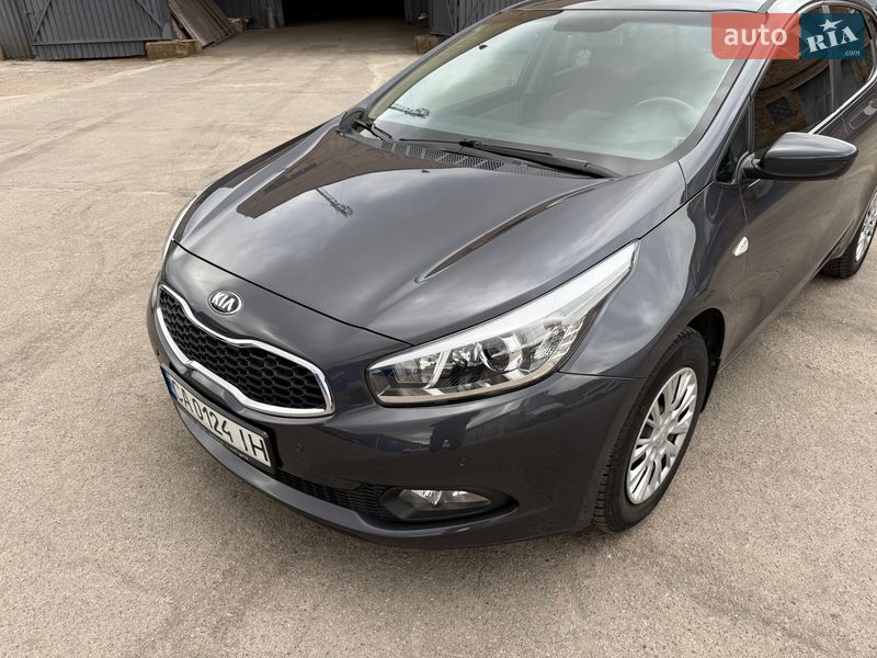 Хетчбек Kia Ceed 2013 в Запоріжжі фото 31 Хетчбек Kia Ceed 2013 в Запоріжжі