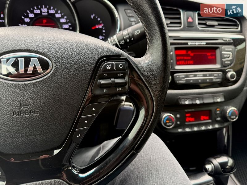 Хетчбек Kia Ceed 2013 в Запоріжжі фото 87 Хетчбек Kia Ceed 2013 в Запоріжжі