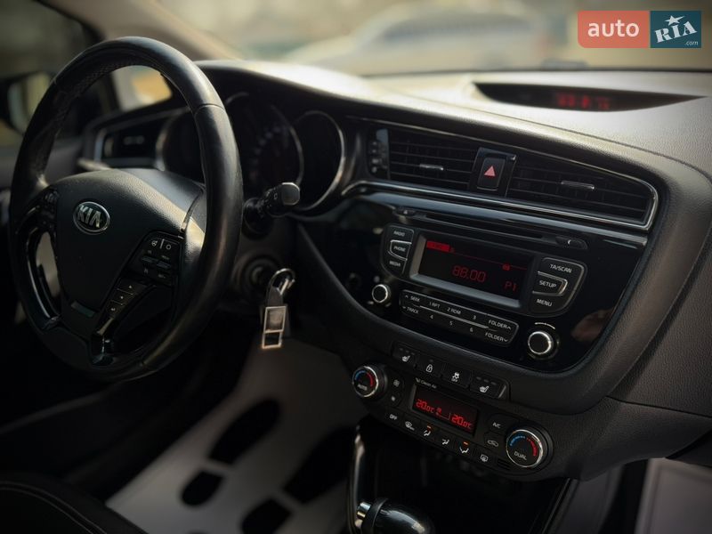 Хэтчбек Kia Ceed 2016 в Тульчине