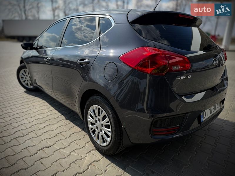 Хэтчбек Kia Ceed 2016 в Тульчине