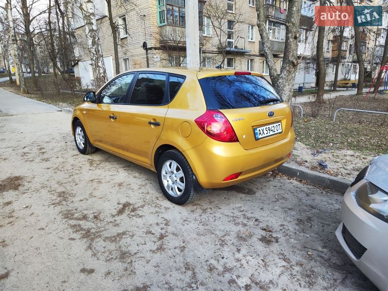 Хетчбек Kia Ceed 2009 в Харкові