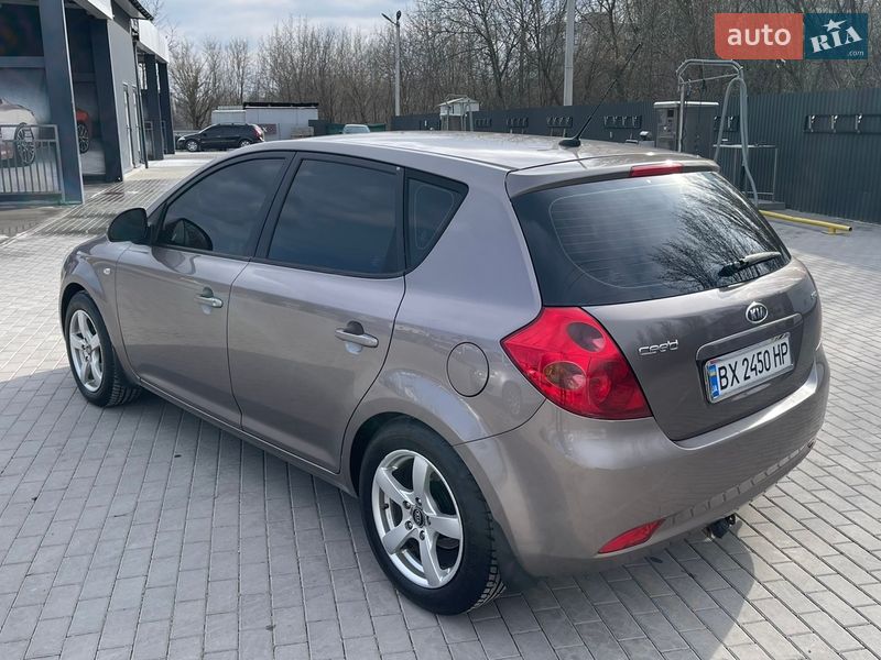 Хетчбек Kia Ceed 2007 в Кам'янець-Подільському фото 6 Хетчбек Kia Ceed 2007 в Кам'янець-Подільському