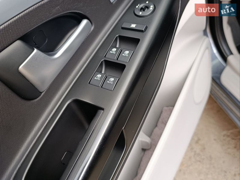 Хэтчбек Kia Ceed 2007 в Южноукраинске