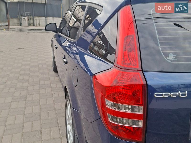 Універсал Kia Ceed 2008 в Хмельницькому фото 11 Універсал Kia Ceed 2008 в Хмельницькому