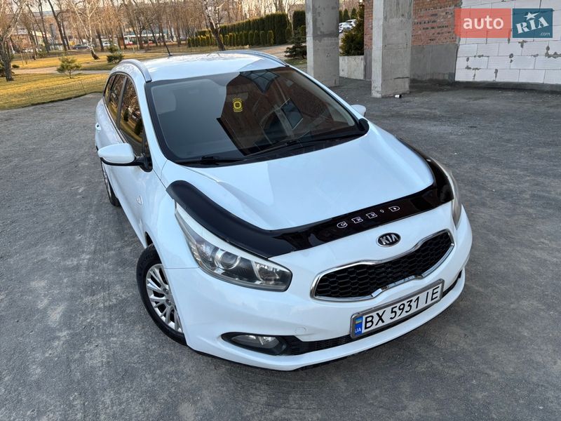 Универсал Kia Ceed 2015 в Хмельницком