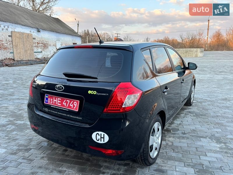 Хетчбек Kia Ceed 2011 в Хоролі