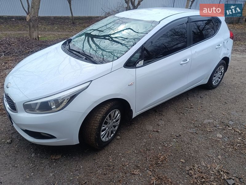 Хэтчбек Kia Ceed 2013 в Кагарлыке