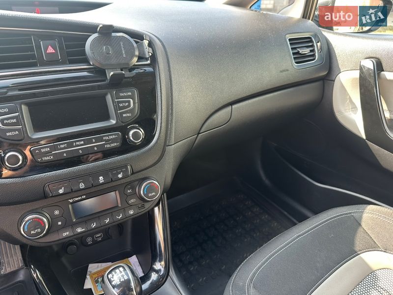 Хэтчбек Kia Ceed 2016 в Буче