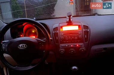 Хэтчбек Kia Ceed 2008 в Тлумаче