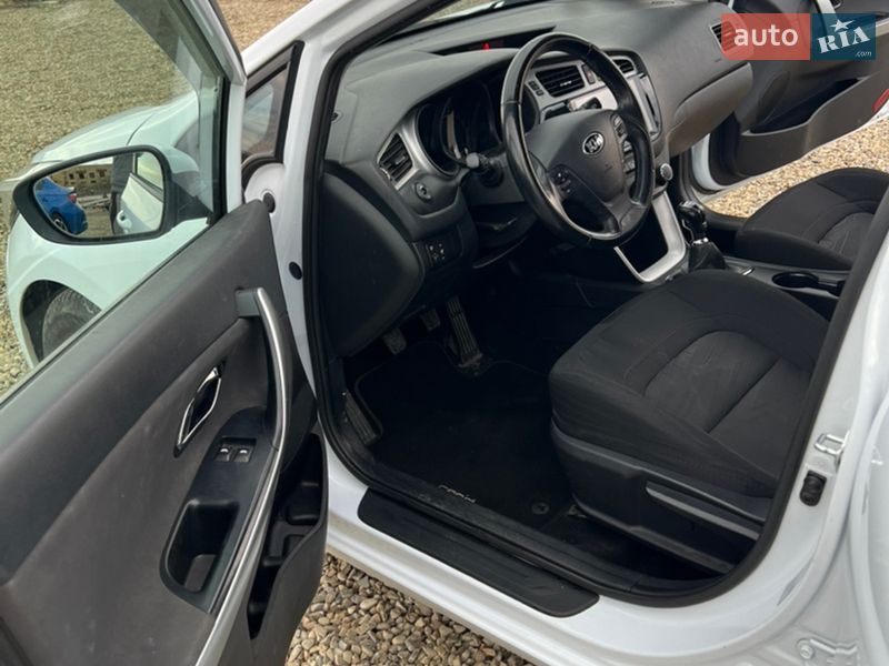 Хетчбек Kia Ceed 2014 в Калуші