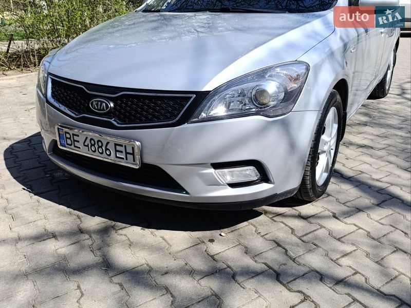Универсал Kia Ceed 2012 в Березанке