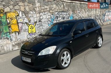 Хетчбек Kia Ceed 2008 в Дніпрі