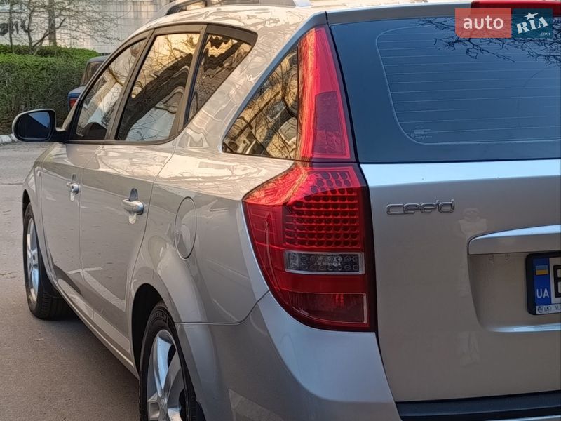 Универсал Kia Ceed 2012 в Березанке