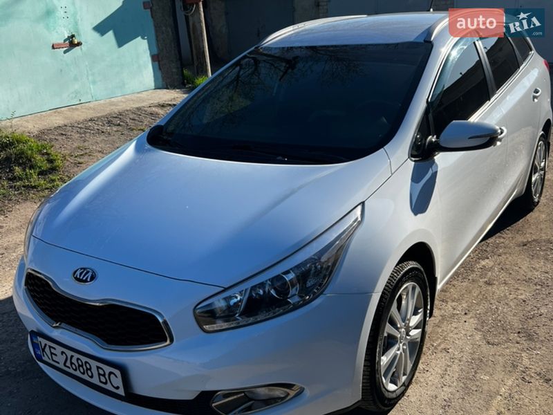 Универсал Kia Ceed 2013 в Кривом Роге