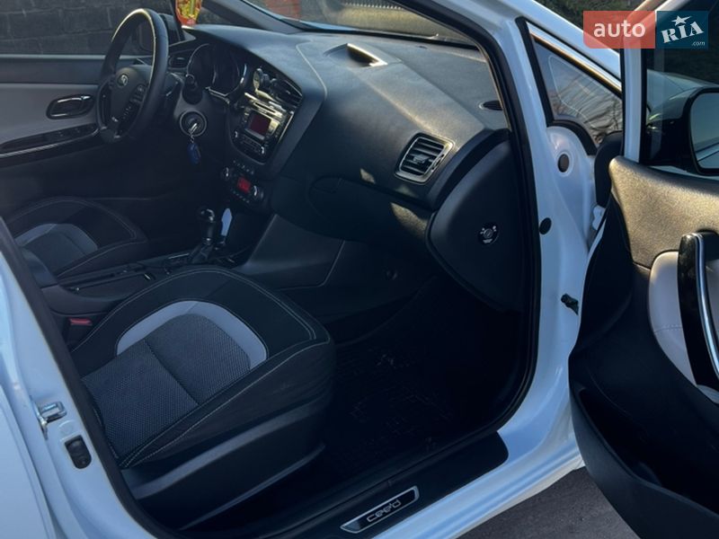 Универсал Kia Ceed 2013 в Кривом Роге