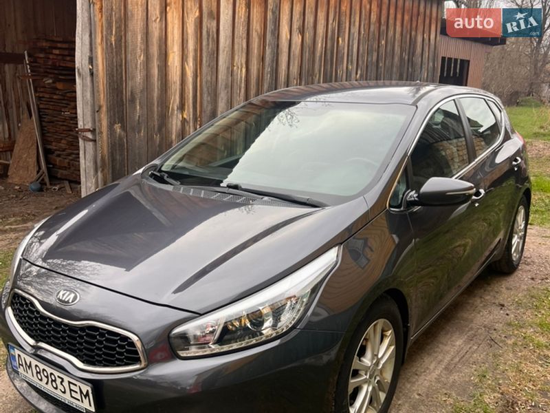 Хетчбек Kia Ceed 2013 в Олевську