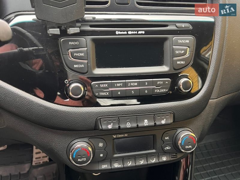 Хетчбек Kia Ceed 2013 в Олевську