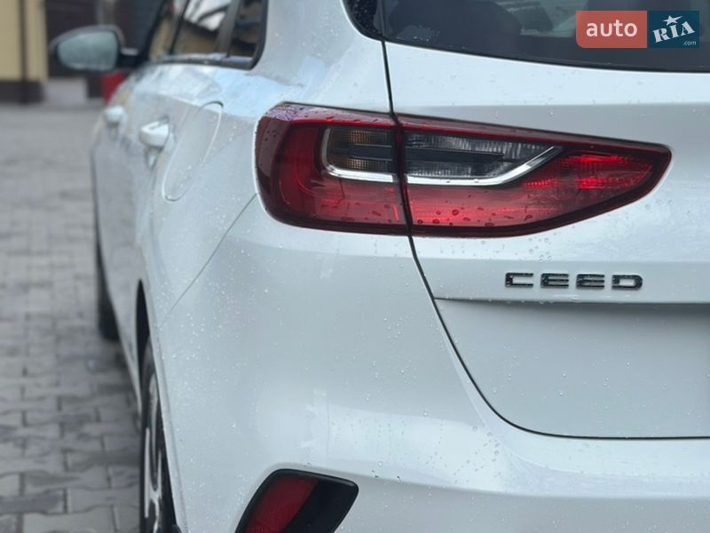 Хетчбек Kia Ceed 2019 в Києві фото 8 Хетчбек Kia Ceed 2019 в Києві