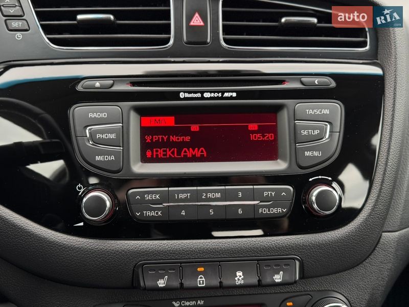 Хэтчбек Kia Ceed 2013 в Ужгороде