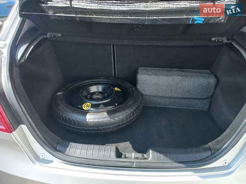 Хэтчбек Kia Ceed 2008 в Кременчуге