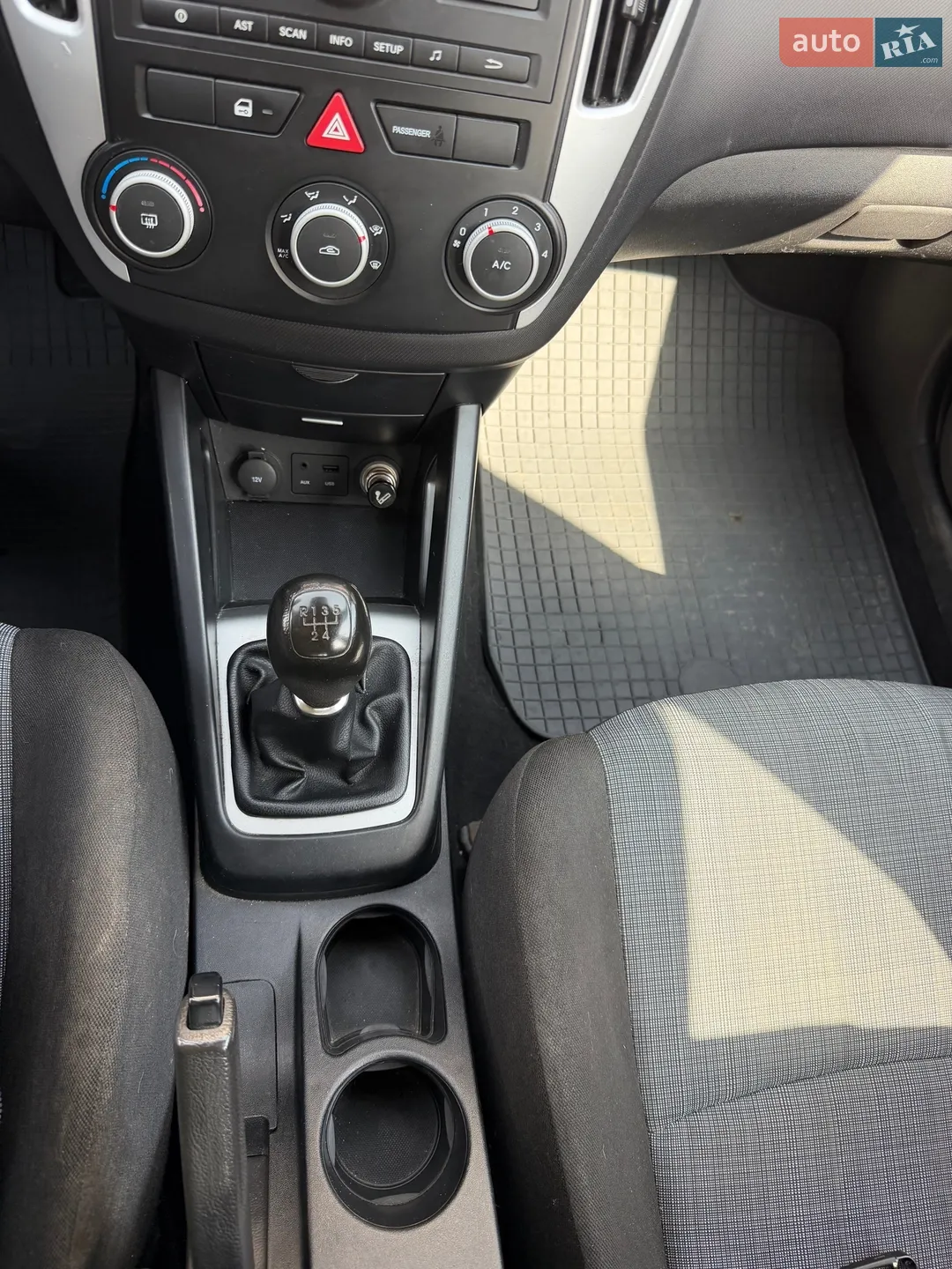 2010 Kia Cee'd - мініатюра 19