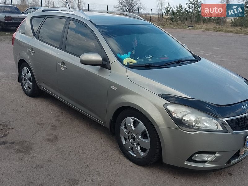 Універсал Kia Ceed 2011 в Києві