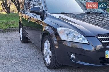 Универсал Kia Ceed 2008 в Запорожье