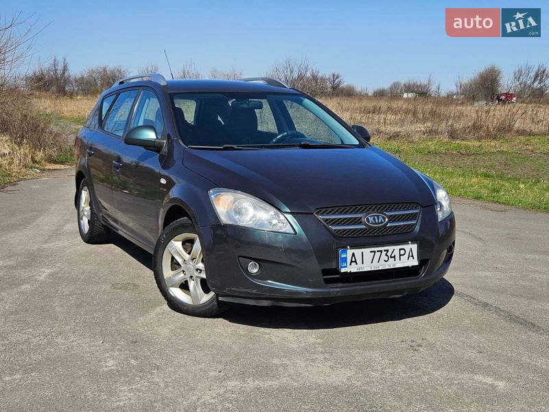 Универсал Kia Ceed 2008 в Обухове