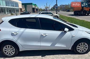 Хетчбек Kia Ceed 2014 в Хмельницькому