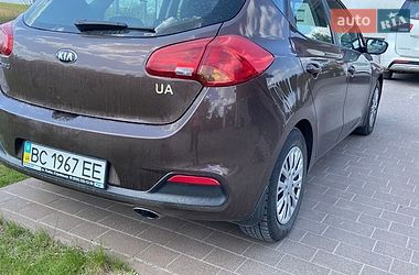 Хэтчбек Kia Ceed 2013 в Львове