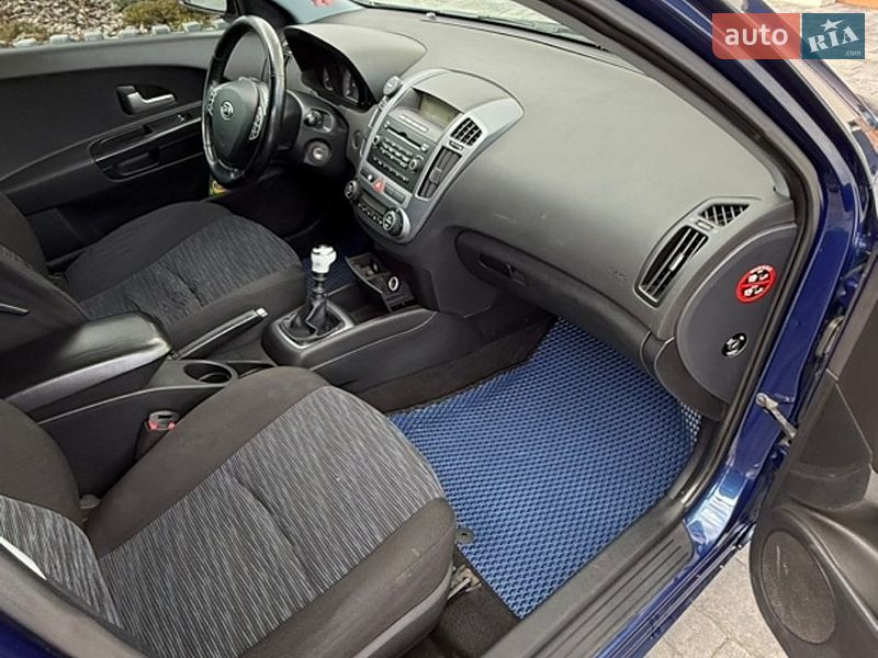 Универсал Kia Ceed 2007 в Горохове