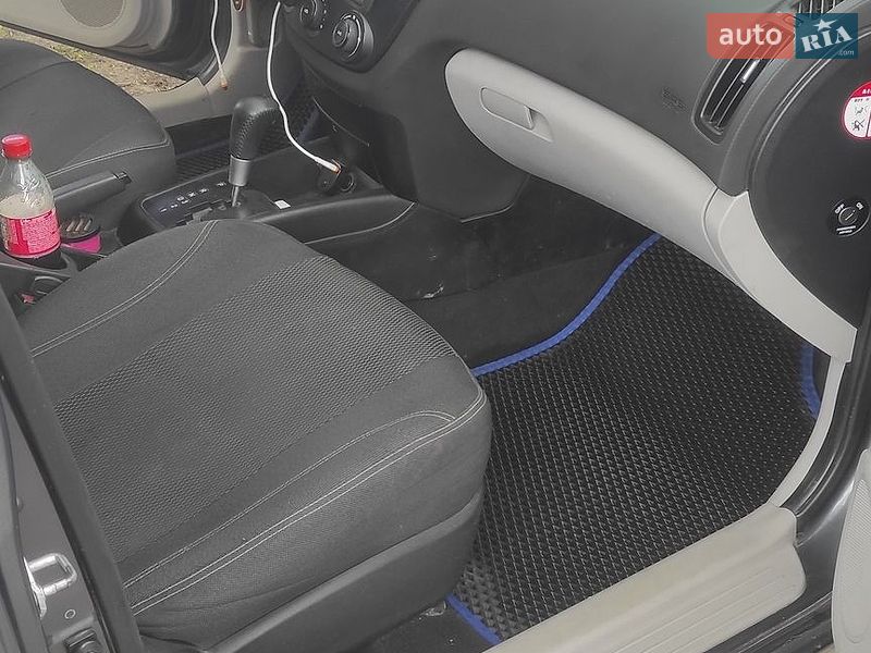 Хэтчбек Kia Ceed 2008 в Харькове