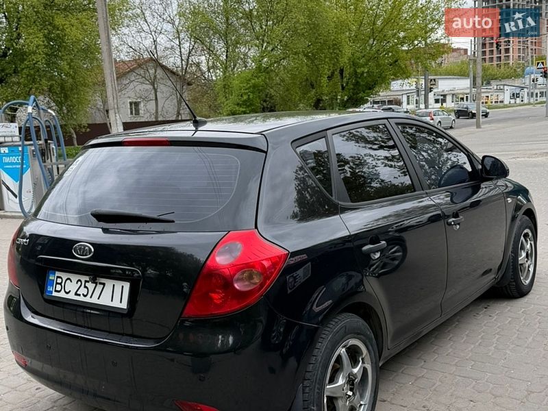 Хэтчбек Kia Ceed 2007 в Львове