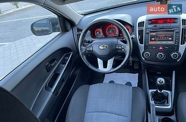 Универсал Kia Ceed 2012 в Городке