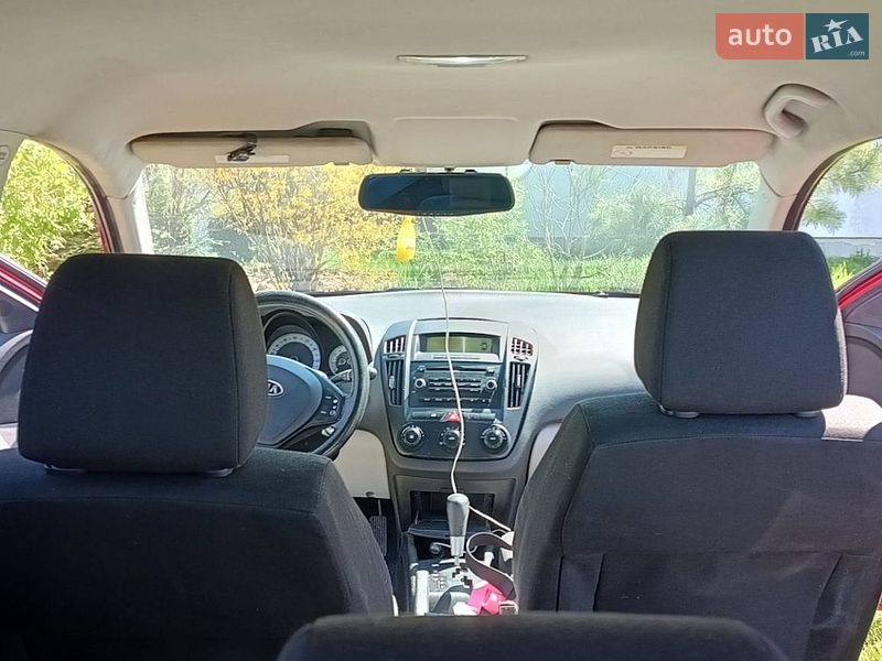 Хэтчбек Kia Ceed 2007 в Полтаве