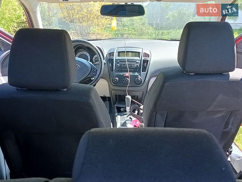 Хэтчбек Kia Ceed 2007 в Полтаве